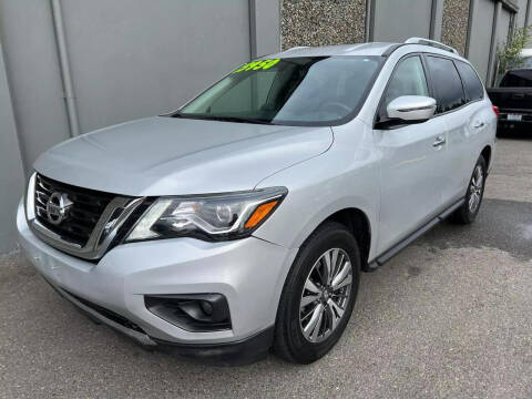 2020 Nissan Pathfinder for sale at SUNSET CARS in Auburn WA