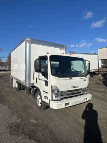 2023 Isuzu NPR-HD