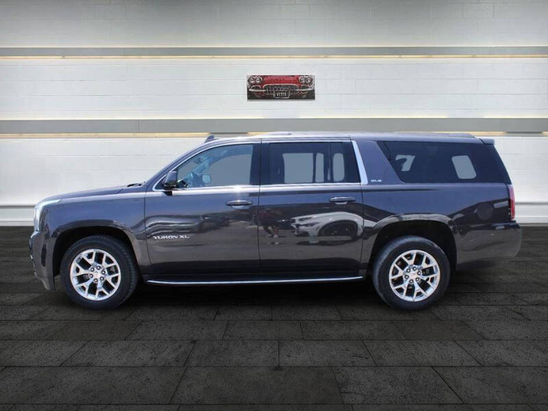 2017 GMC Yukon XL SLE