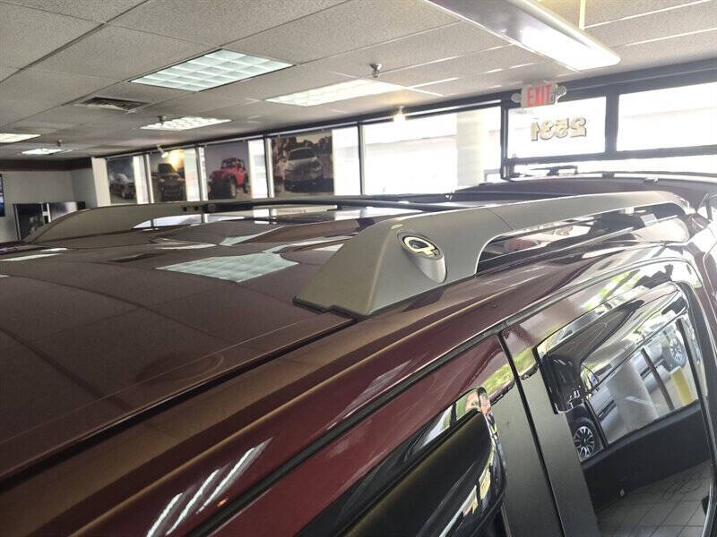 2012 Nissan Armada SV