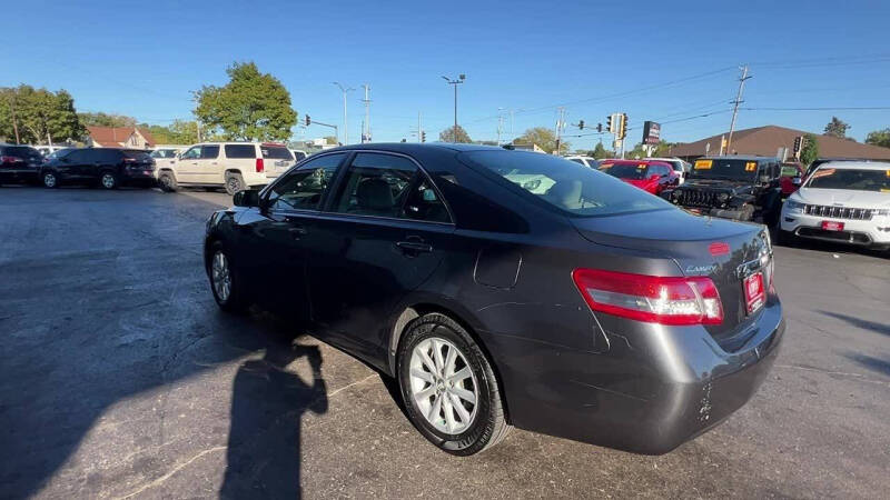 2011 Toyota Camry null photo 6