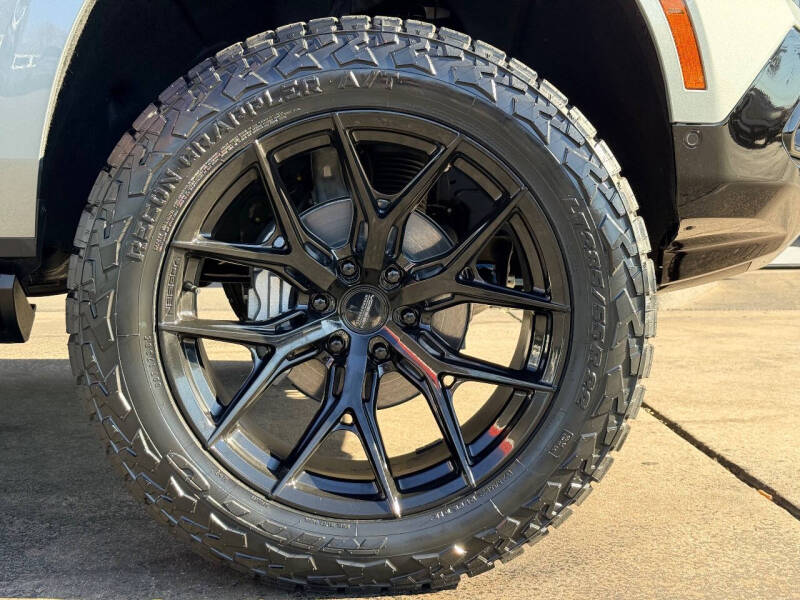 2025 GMC Yukon AT4 Ultimate