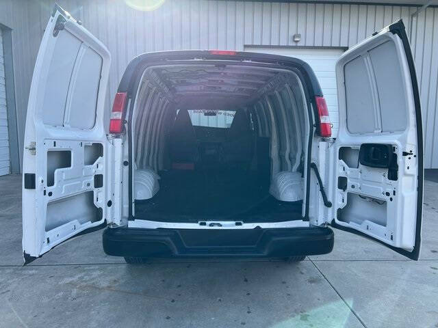 2023 Chevrolet Express 2500