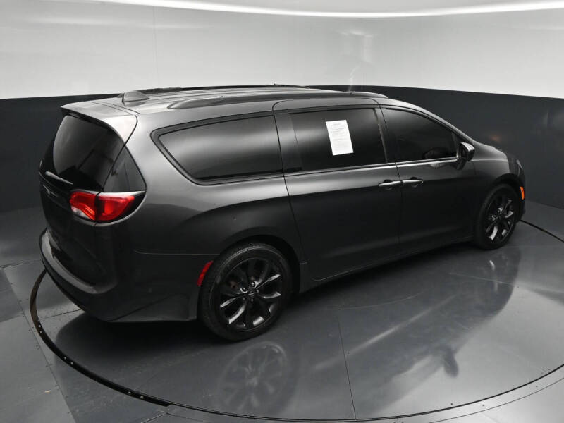 2019 Chrysler Pacifica Touring L Plus