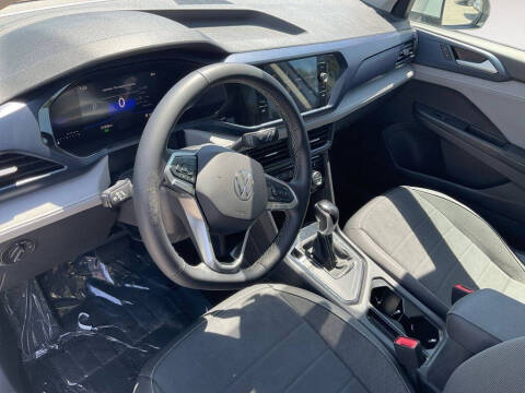 2024 Volkswagen Taos SE