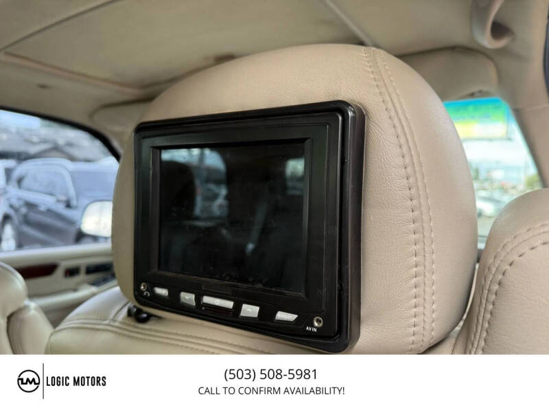 2003 Cadillac Escalade