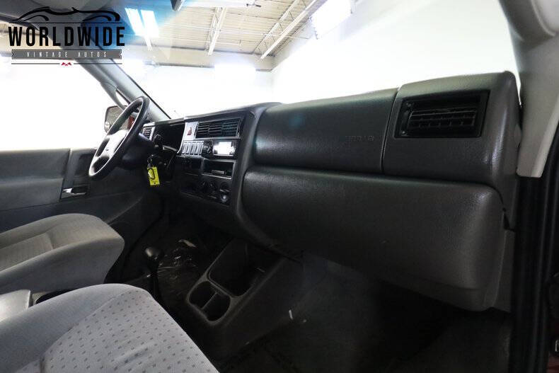 2002 Volkswagen EuroVan MV