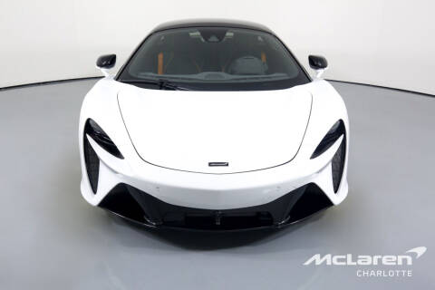 2023 McLaren Artura