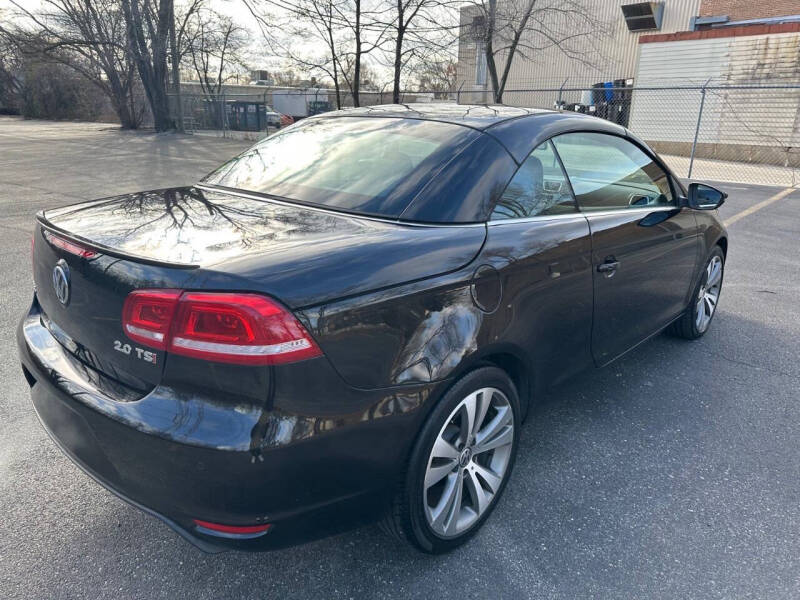 2013 Volkswagen Eos Executive photo 3