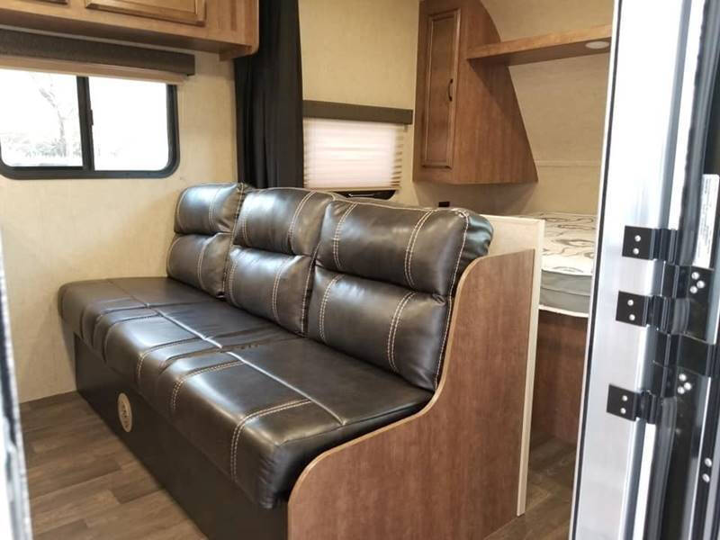 2018 Starcraft Marine Autumn Ridge Outfitter 26BH