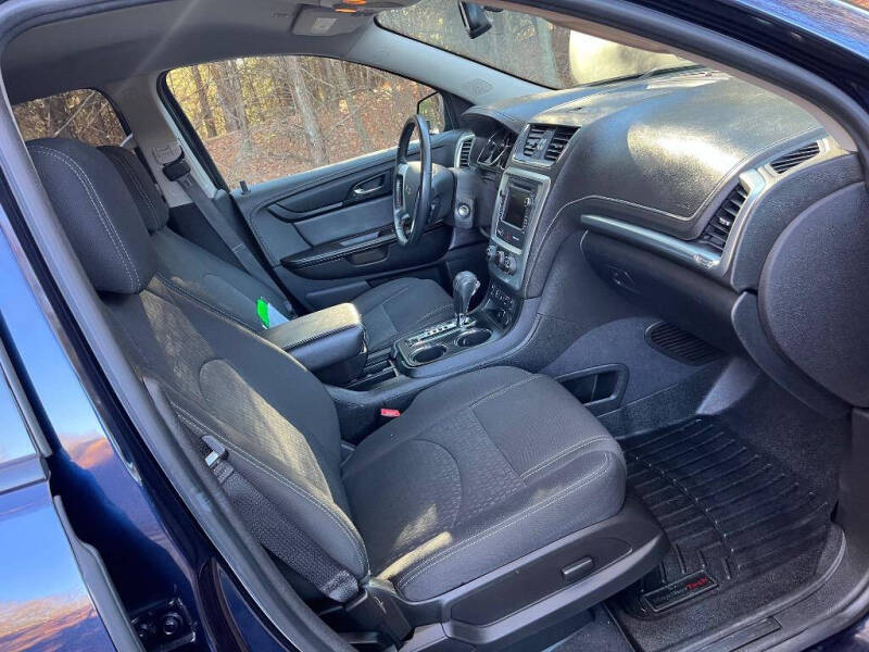 2016 GMC Acadia SLE-2