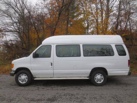 2004 Ford E-Series E-350 SD
