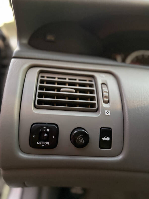 2001 Toyota Avalon XLS