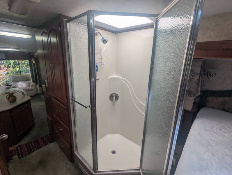 2005 Alpenlite Medinah 32RLT / 32ft