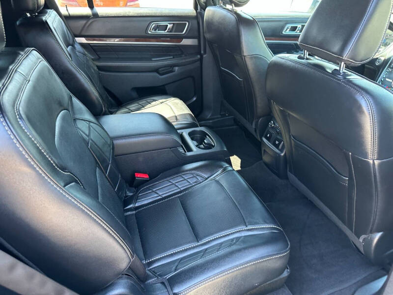 2018 Ford Explorer Platinum