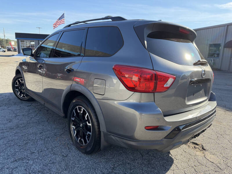 2019 Nissan Pathfinder SL