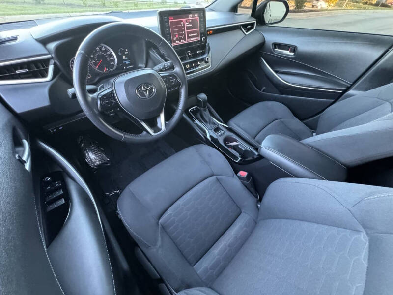 2020 Toyota Corolla Hatchback SE