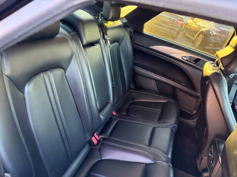 2017 Lincoln MKZ Premiere