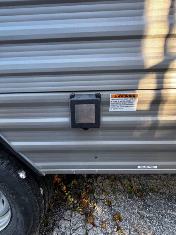 2023 Keystone RV COLEMAN LANTERN