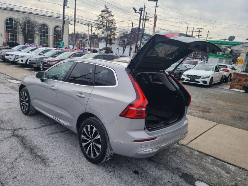 2023 Volvo XC60 B5 Plus Bright Theme