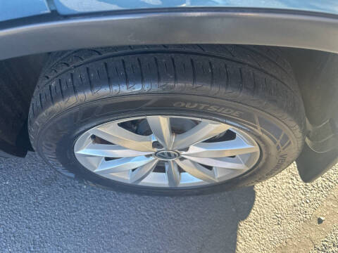 2017 Volkswagen Tiguan 2.0T Wolfsburg Edition 4Motion