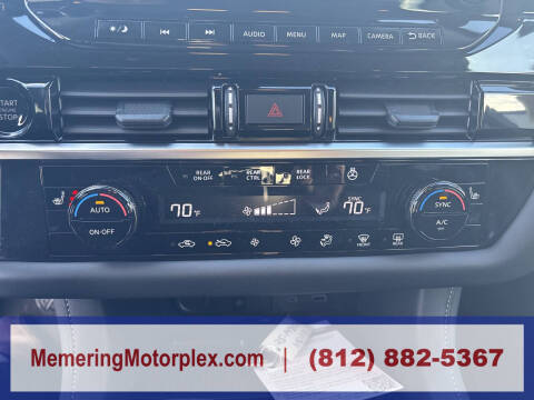 2025 Nissan Pathfinder SL