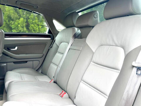 2007 Audi S8 quattro