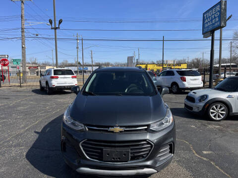 2017 Chevrolet Trax for sale at TIGER AUTO SALES INC in Redford MI