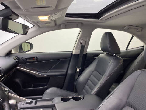 2017 Lexus IS 200t