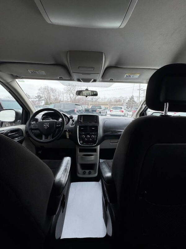 2017 Dodge Grand Caravan SE Plus
