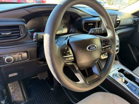 2022 Ford Explorer