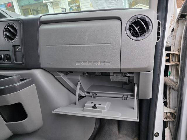 2012 Ford E-Series E-350 SD