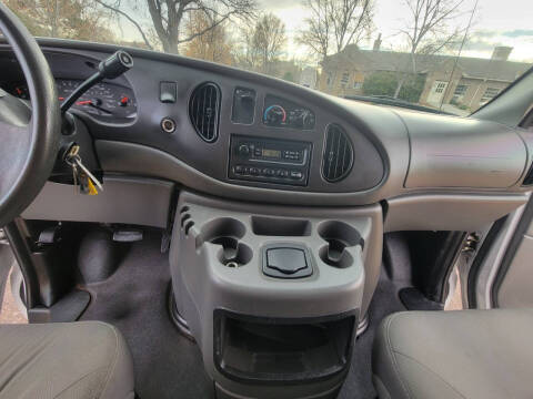 2005 Ford E-Series E-250