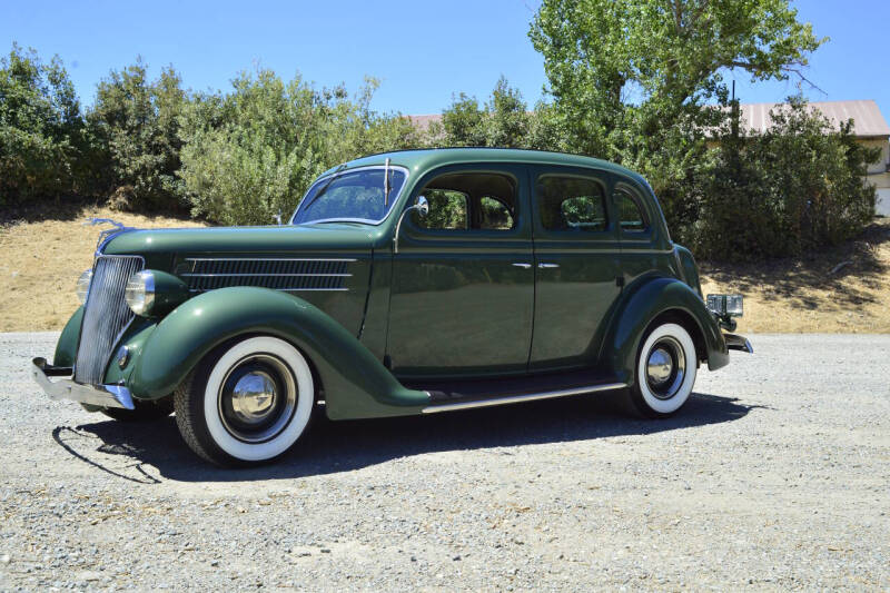1936 Ford Deluxe