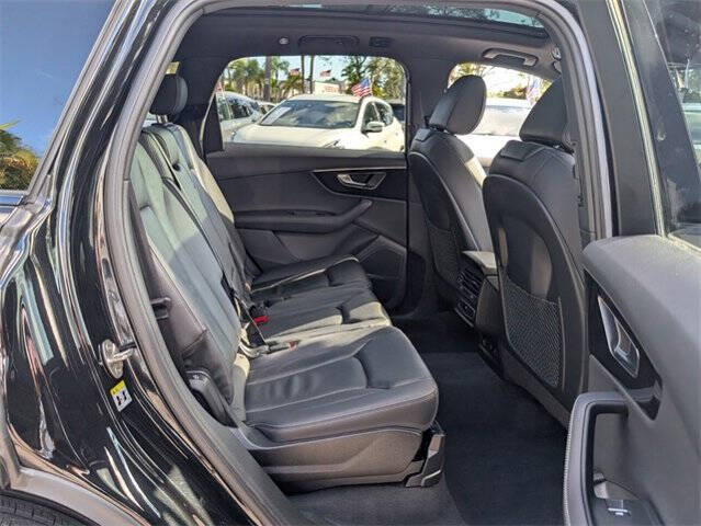 2025 Audi Q7 quattro Premium Plus 45 TFSI