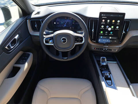 2026 Volvo XC60 T8 Plus