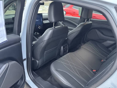 2024 Ford Mustang Mach-E Select