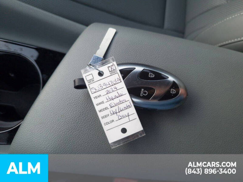 2024 Hyundai Elantra Hybrid Limited