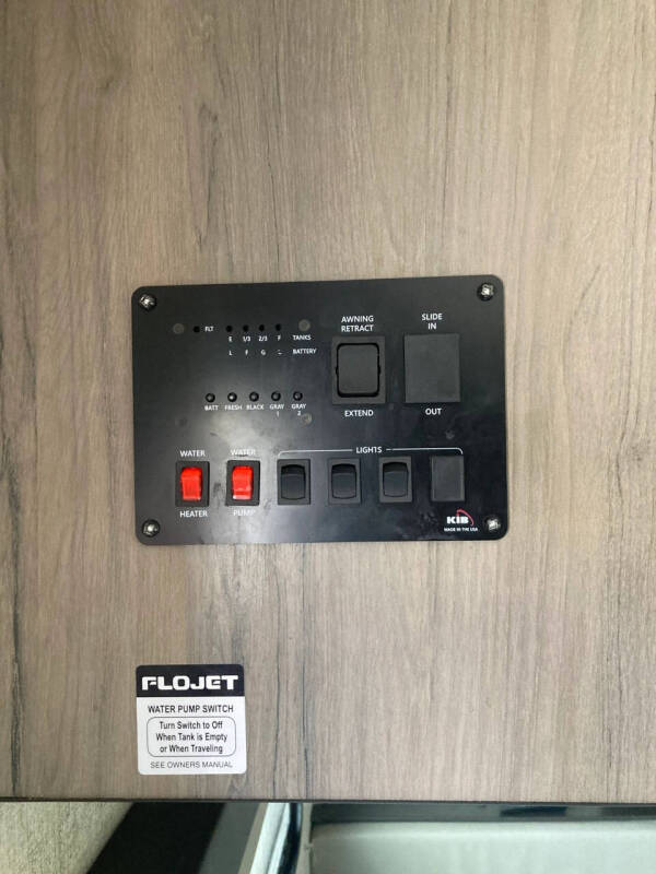 2021 Gulfstream Enlighten Super Lite