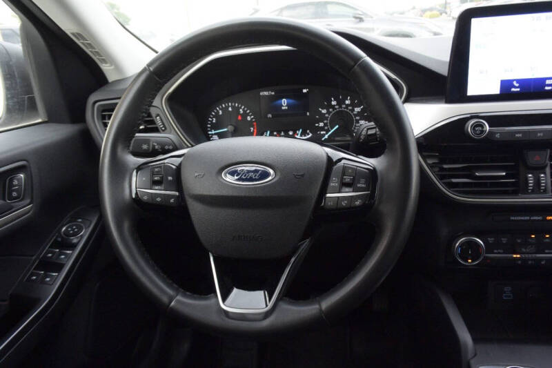 2022 Ford Escape SE