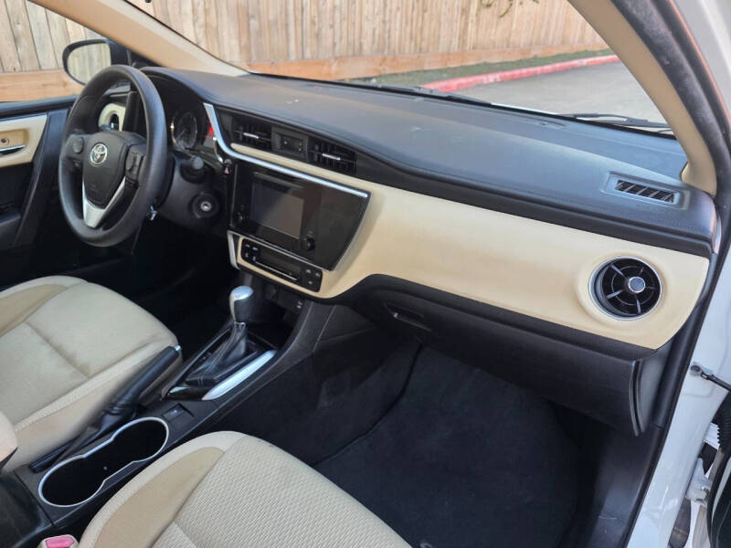 2019 Toyota Corolla LE