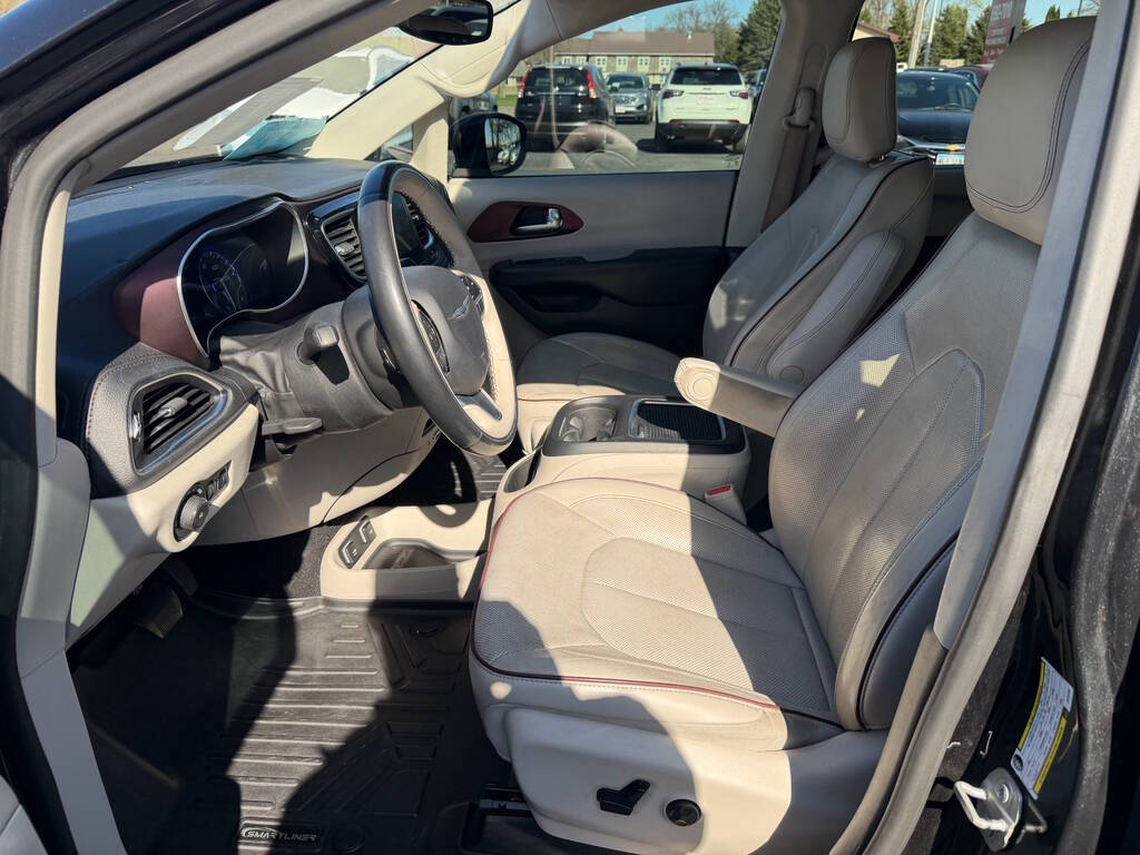 2020 Chrysler Pacifica 18