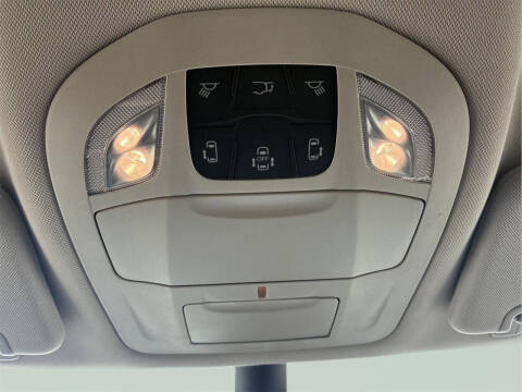 2023 Chrysler Pacifica Plug-In Hybrid Touring L