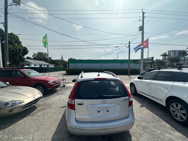 2012 Hyundai Elantra Touring GLS