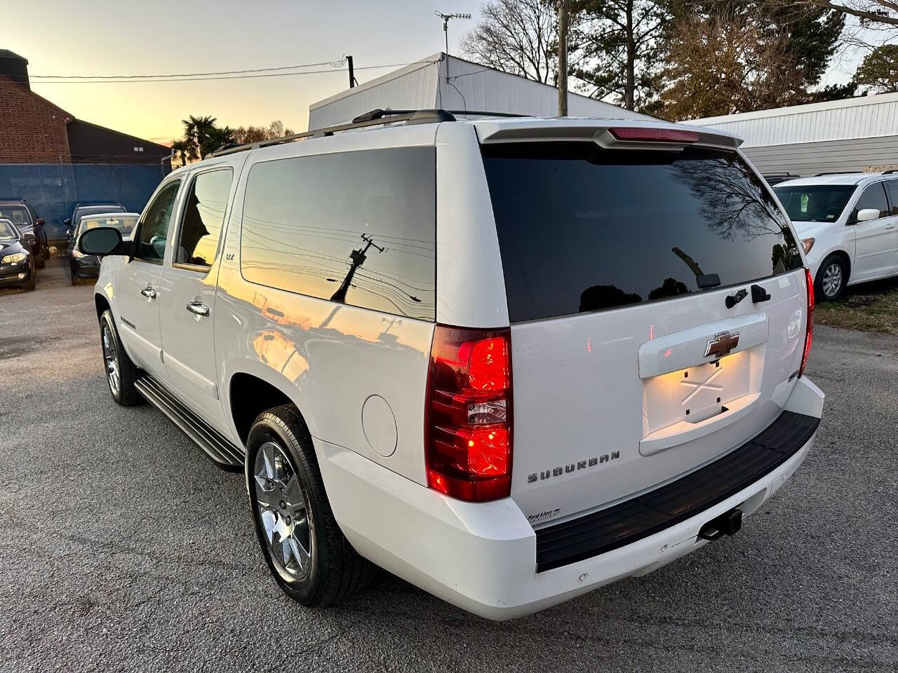 2008 Chevrolet Suburban for sale at Auto Nation in Norfolk, VA