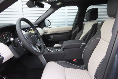 2024 Land Rover Discovery P360 Dynamic SE