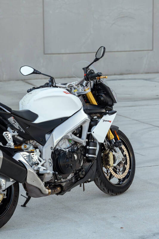 2015 Aprilia Tuono V4