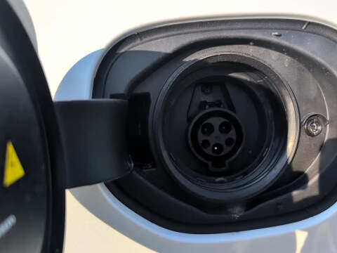 2025 Volvo XC60 T8 Plus Dark Theme