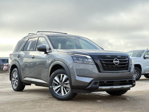 2025 Nissan Pathfinder SL