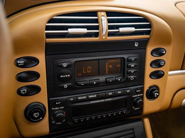 2003 Porsche 911 Carrera